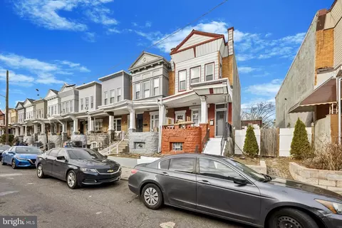 4954 N Warnock St, Philadelphia, PA 19141
