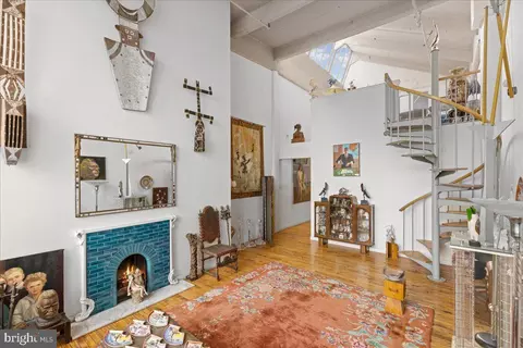 1238 Callowhill St #809, Philadelphia, PA 19123