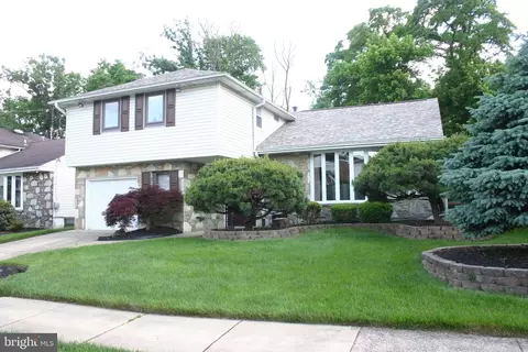 8806 Rising Sun Ave, Philadelphia, PA 19115