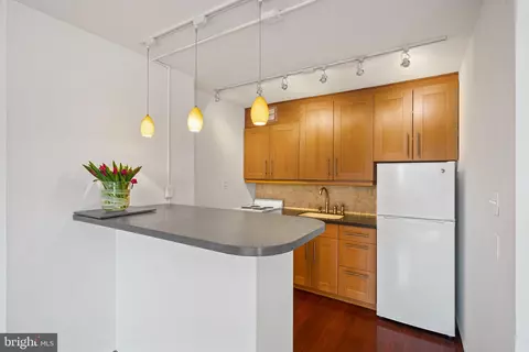 1919 Chestnut St #1513, Philadelphia, PA 19103