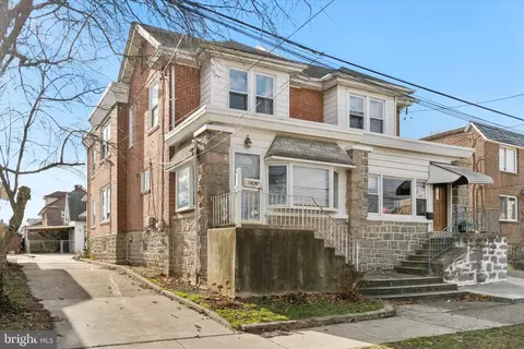 1836 Rhawn St, Philadelphia, PA 19111