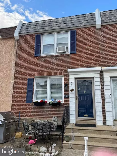 3910 L St, Philadelphia, PA 19124