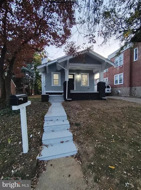 1838 Rhawn St, Philadelphia, PA 19111