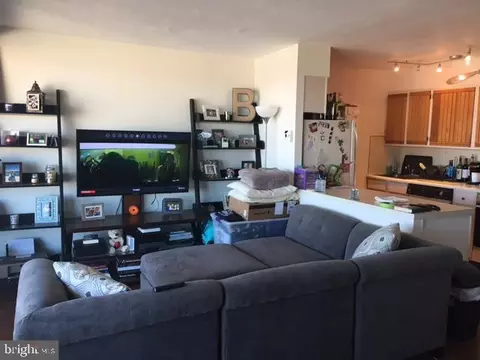 2401 Pennsylvania Ave #16A6, Philadelphia, PA 19130