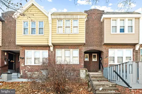 936 Anchor St, Philadelphia, PA 19124