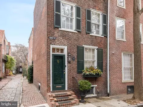 245 S Quince St, Philadelphia, PA 19107
