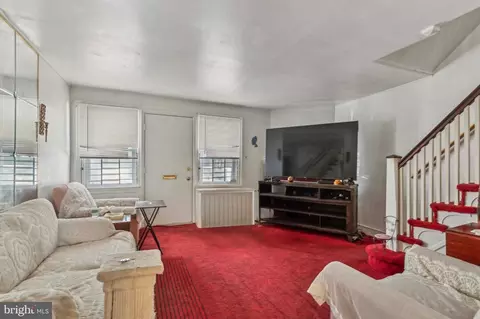 68 E Montana St, Philadelphia, PA 19119