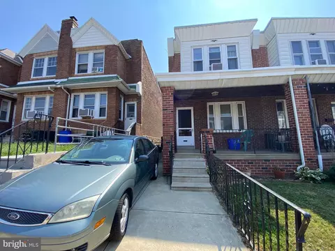 7127 Glenloch St, Philadelphia, PA 19135