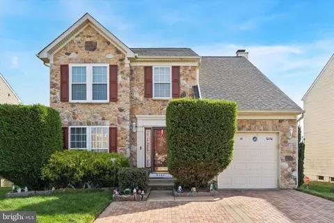 8107 Meadowbrook Dr, Philadelphia, PA 19111