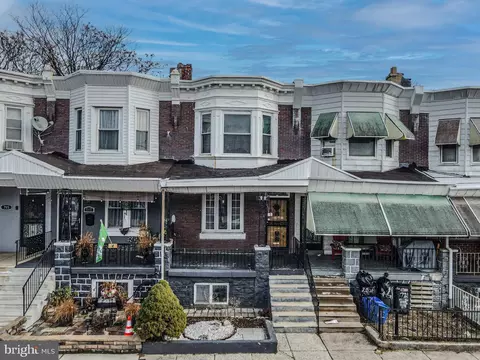 719 S 57th St, Philadelphia, PA 19143