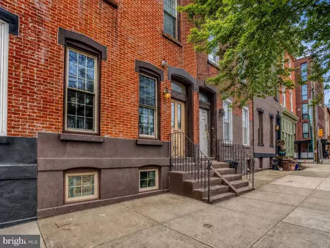 2542 W Girard Ave, Philadelphia, PA 19130