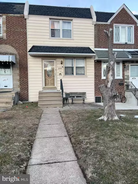 2919 Magee St, Philadelphia, PA 19149