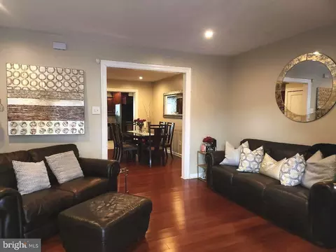 955 E Price St, Philadelphia, PA 19138