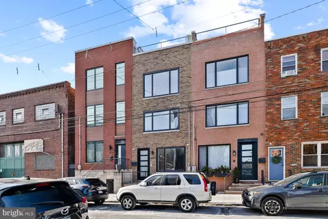 2054 E Sergeant St, Philadelphia, PA 19125