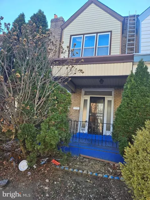 886 Granite St, Philadelphia, PA 19124