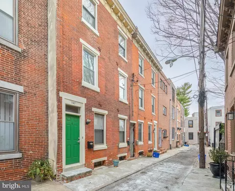 747 S Randolph St, Philadelphia, PA 19147