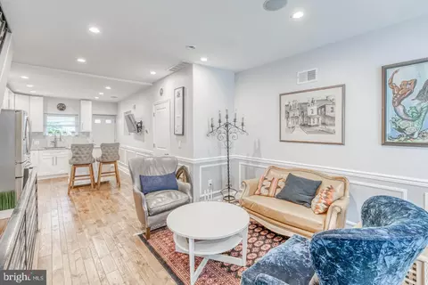 2337 Fernon St, Philadelphia, PA 19145