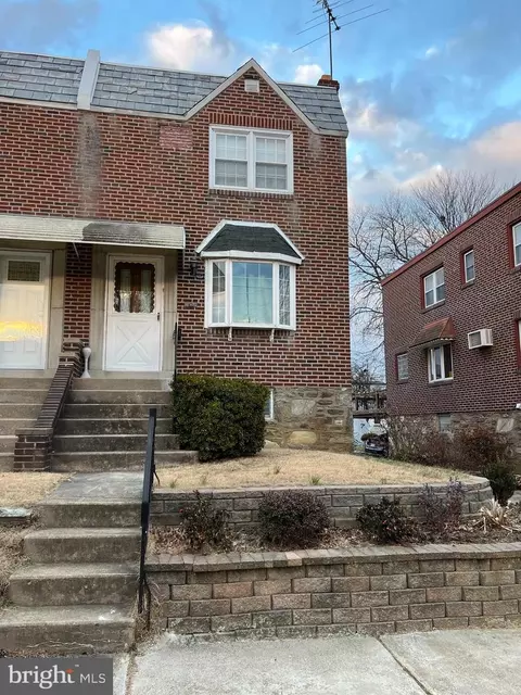 1821 Arthur St, Philadelphia, PA 19152