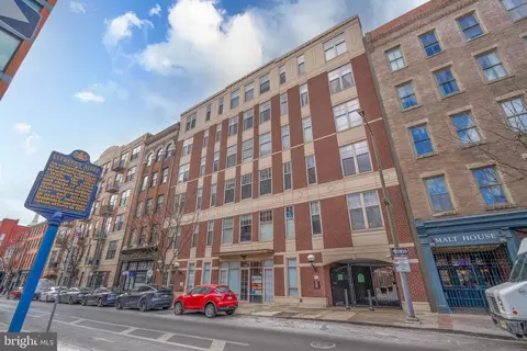 113 N Bread St #3F7, Philadelphia, PA 19106