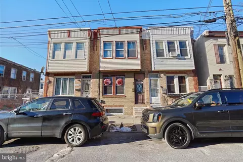 2642 Edgemont St, Philadelphia, PA 19125