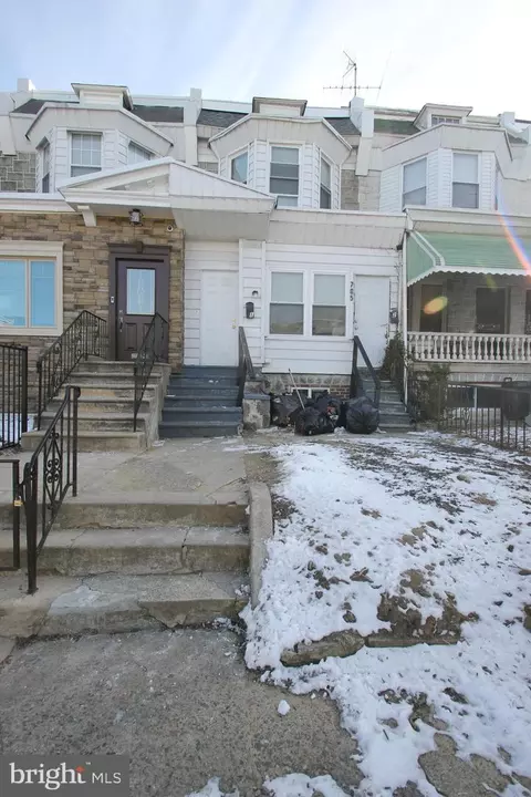 705 S 60th St, Philadelphia, PA 19143
