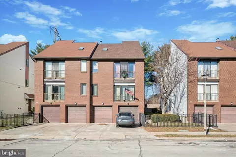 9546 James St #A, Philadelphia, PA 19114