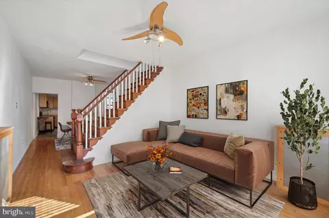 2433 E Dauphin St, Philadelphia, PA 19125