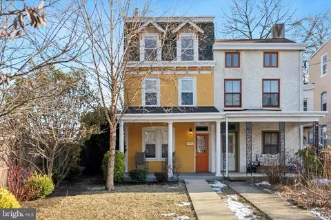 471 Green Ln, Philadelphia, PA 19128