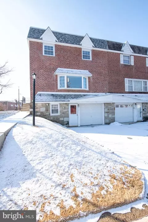 640 Artwood Dr, Philadelphia, PA 19115