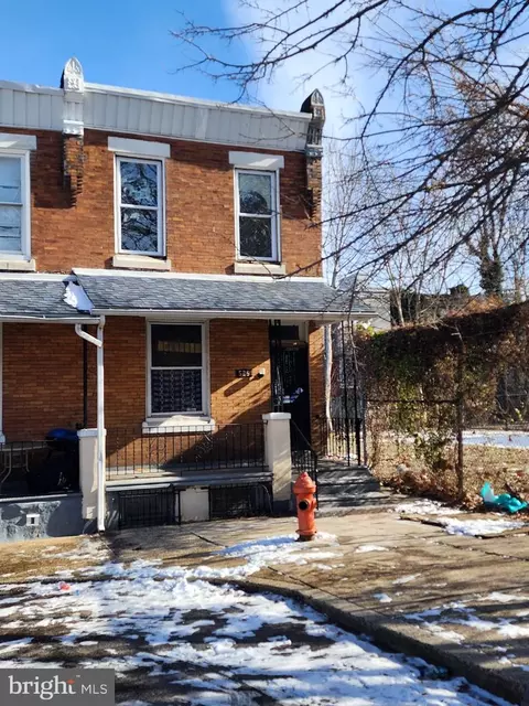 525 N Creighton St, Philadelphia, PA 19131