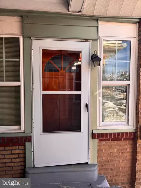 5177 Pennway St, Philadelphia, PA 19124