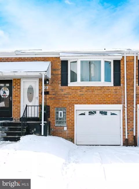 2924 Secane Dr, Philadelphia, PA 19154