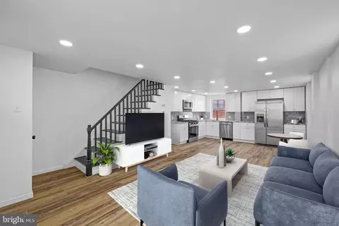 1942 Kennedy St, Philadelphia, PA 19124
