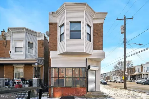 1500 S 52nd St, Philadelphia, PA 19143