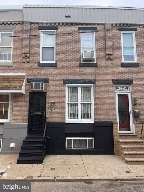 325 Fitzgerald St, Philadelphia, PA 19148