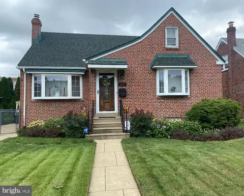 4027 Benson St, Philadelphia, PA 19136