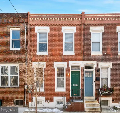 1525 S Garnet St, Philadelphia, PA 19146