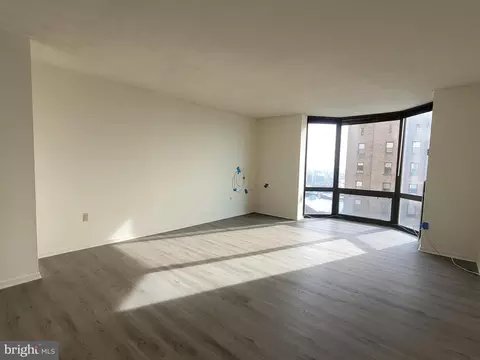 2020 Walnut St #18F, Philadelphia, PA 19103