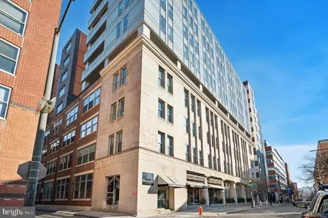 1101 Locust St #2A, Philadelphia, PA 19107