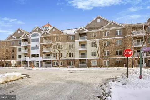 200 Ernest Way #225, Philadelphia, PA 19111
