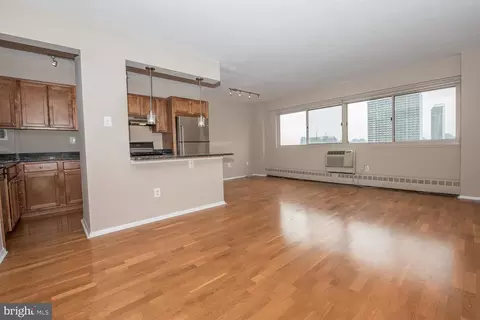 2101 17 Chestnut St #1516, Philadelphia, PA 19103