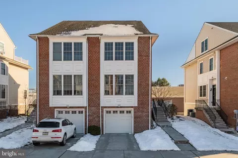 509 Kingsley Ct, Philadelphia, PA 19128