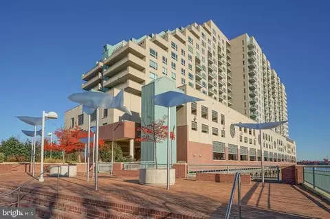 717 S Chris Columbus Blvd #505, Philadelphia, PA 19147