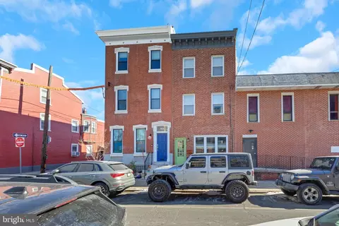 915 S 13th St, Philadelphia, PA 19147