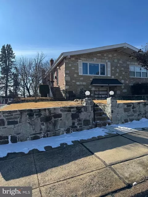 730 Charette Rd, Philadelphia, PA 19115