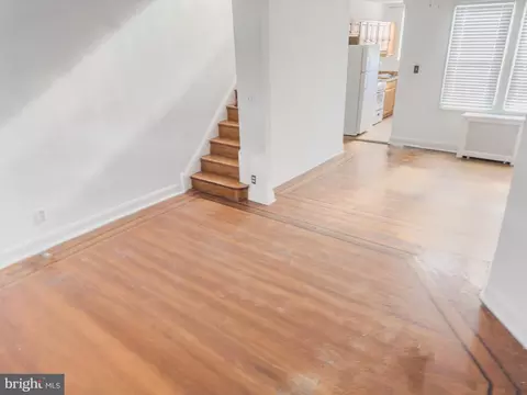 5235 Glenloch St, Philadelphia, PA 19124