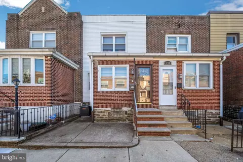 742 Johnston St, Philadelphia, PA 19148