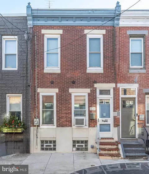 330 Mercy St, Philadelphia, PA 19148