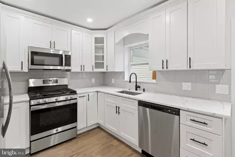 1903 S Alder St, Philadelphia, PA 19148