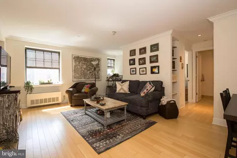1701 15 Locust St #1601, Philadelphia, PA 19103